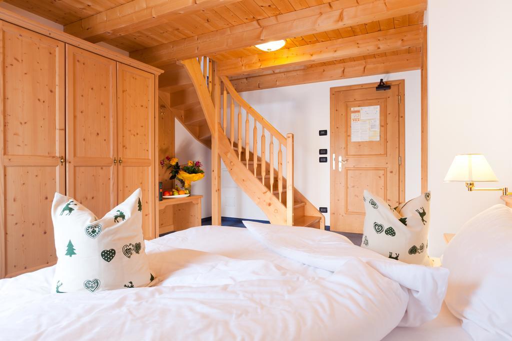 Nature Wellness Hotel Renato Vigo di Fassa Værelse billede