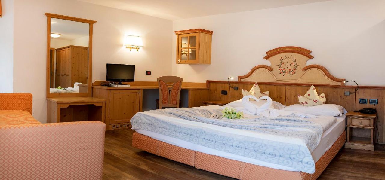 Nature Wellness Hotel Renato Vigo di Fassa Eksteriør billede