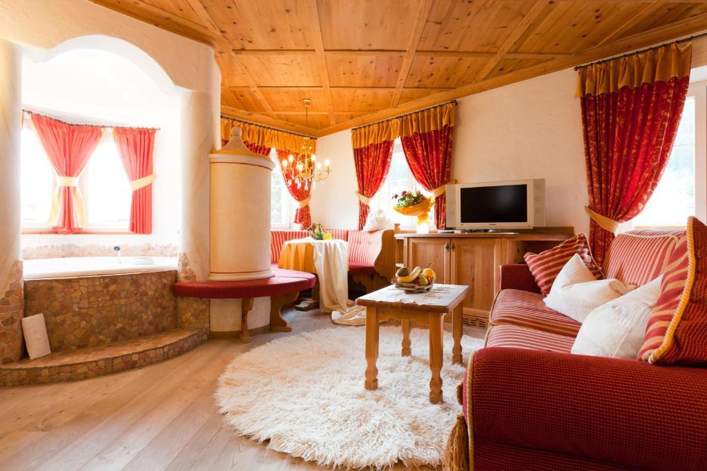 Nature Wellness Hotel Renato Vigo di Fassa Eksteriør billede